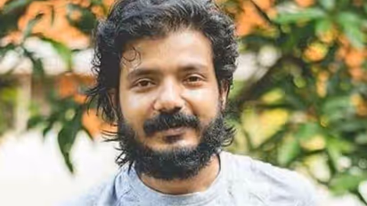 ബൈക്ക് യാത്രികനെ ഇടിച്ചിട്ട ശേഷവും ശ്രീനാഥ് ഭാസി കാര്‍ നിര്‍ത്തിയില്ല, പൊലീസ് കേസ് എടുത്തു