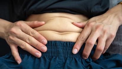 വയറിലെ കൊഴുപ്പ് കുറയ്ക്കാന്‍ സഹായിക്കുന്ന വർക്കൗട്ടുകള്‍