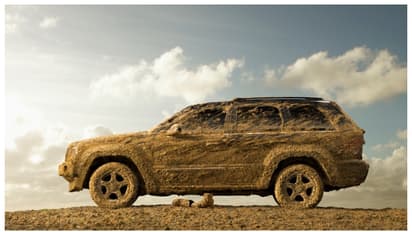 ദില്ലിയിൽ നിന്നും മോഷ്ടിച്ച എസ്യുവി കണ്ടെത്തിയത് രാജസ്ഥാനില്; ഒപ്പം വിചിത്രമായ മൂന്ന് കത്തുകളും