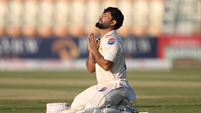 ബാബറിന്റെ പകരക്കാരന് ടെസ്റ്റ് അരങ്ങേറ്റത്തില് സെഞ്ചുറി! ഇംഗ്ലണ്ടിനെതിരെ പാകിസ്ഥാന് മികച്ച സ്കോറിലേക്ക്