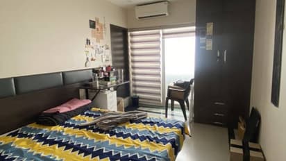 മദ്യവും പുകവലിയും പ്രശ്നമാക്കരുത്, വെജിറ്റേറിയനായിരിക്കണം, ഫ്ലാറ്റ്‍മേറ്റിനെ തേടി യുവതി, പോസ്റ്റിൽ ചർച്ച