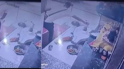 मंदिर से चांदी का नाग चोरी, CCTV में कैद हुई वेल मेंटेन युवक की हरकत