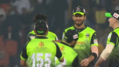 പിഎസ്‌എല്ലിനിടെ കമ്രാന്‍ ഖുലാമിന്‍റെ മുഖത്തടിച്ച് ഹാരിസ് റൗഫ്; വൈറലായി പഴയ വീഡിയോ