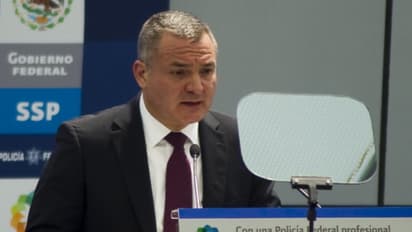 'പാൽ കൊടുത്ത കൈയ്ക്ക് തന്നെ കൊത്തി', കൈക്കൂലി വാങ്ങി ലഹരി സംഘത്തിന് ഒത്താശ ചെയ്തു, ഉദ്യോഗസ്ഥന് 38 വർഷം തടവ്