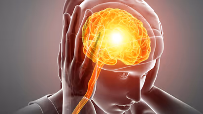 തലവേദനയുള്ളപ്പോള്‍ ഡയറ്റില്‍ നിന്നും ഒഴിവാക്കേണ്ട ഭക്ഷണങ്ങള്‍