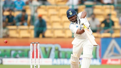 IND vs NZ, 1st Test:  India fights back; Sarfaraz scores maiden Test century 