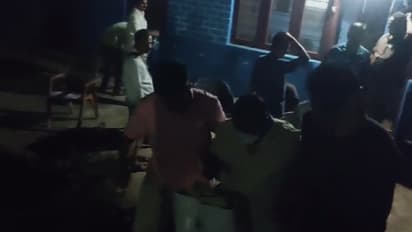 കൈക്കൂലി ചോദിച്ചു, വൈകിട്ട് 7.30ന് വാടക വീടിനടുത്ത് എത്തിക്കാൻ നിര്ദേശിച്ചു, കയ്യോടെ പിടിയിലായത് സര്വേയര്