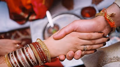 4 கிராம் தங்கம், ரூ.60ஆயிரத்திற்கு சீர்வரிசை - கோயிலில் இலவச திருமணம்.! அறநிலையத்துறை சூப்பர் திட்டம்