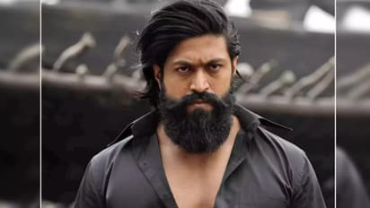 KGF எனும் மூன்றெழுந்து மந்திரத்தால் மாறிய வாழ்க்கை; யாஷின் சொத்து மதிப்பு இத்தனை கோடியா?