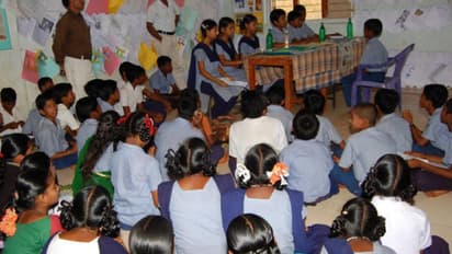 இடைநிலை பள்ளிக்கல்வி; 30 சதவிகித கிராம மக்களுக்கு தான் கிடைச்சிருக்கு - எந்த மாநிலத்தில் தெரியுமா?