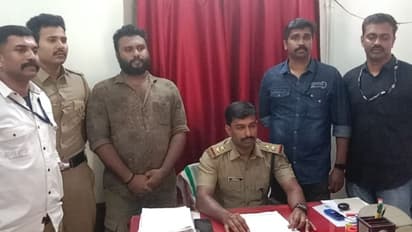 വാഹന പരിശോധയ്ക്കിടെ പിടിയിലായ 28 വയസുകാരന്റെ കൈയിൽ 8 കിലോ കഞ്ചാവ്; ലക്ഷ്യമിട്ടത് സ്കൂൾ, കോളേജ് വിദ്യാർത്ഥികളെ