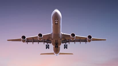 ನಿನ್ನೆ ಮತ್ತೆ 50 ವಿಮಾನಗಳಿಗೆ ಹುಸಿಬಾಂಬ್ ಬೆದರಿಕೆ ಕಳೆದೆರಡು ವಾರದಲ್ಲಿ ಬಂದ ಬೆದರಿಕೆಗಳ ಸಂಖ್ಯೆ 350!