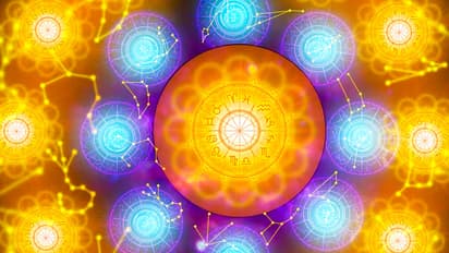 சனி தரும் ராஜயோகம் – புதிய வேலை, பிஸினஸ் எல்லாம் ஆஹா ஓஹோனு இருக்குமா? தலைகீழா மாறும் வாழ்க்கை!