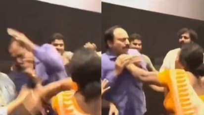 നായികയോട് ക്രൂരത, തിയറ്ററിലെത്തിയ 'വില്ലനെ' പൊതിരെ തല്ലി സ്ത്രീ- വീഡിയോ വൈറല്‍