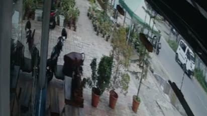 ഗുരുവായൂരിൽ ജോലിസ്ഥലത്തെ പാര്ക്കിംഗിൽ നിര്ത്തിയ KL46 P 5873 ബുള്ളറ്റ് മോഷണം പോയി, കൊണ്ടുപോയത് പട്ടാപ്പകൽ