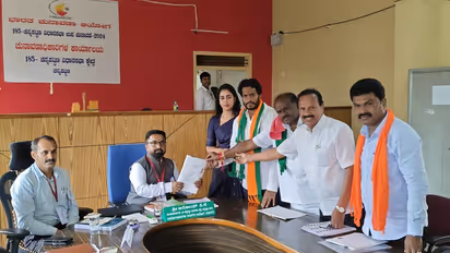 ಕುಮಾರಸ್ವಾಮಿ ಮಗನ ಆಸ್ತಿ 113.40 ಕೋಟಿ: ತಂದೆ, ತಾಯಿಗೇ ಸಾಲ ಕೊಟ್ಟ ನಿಖಿಲ್!