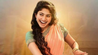 #Saipallavi:ఆ వీడియో షేర్ చేస్తూ  సాయి పల్లవి పై భారీ ట్రోల్స్ 