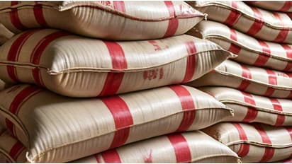 അരിക്ക് വില കുത്തനെ ഉയർന്നപ്പോൾ വ്യത്യസ്ത മാർഗവുമായി ജപ്പാൻകാർ, ടൂർ കഴിഞ്ഞുവരുമ്പോൾ കൂടെ അരിയും!