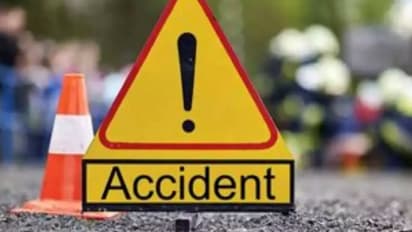 கோர விபத்து!  ஆம்னி காரும் - அரசு பேருந்தும் நேருக்கு நேர் மோதல்! 4 பேர் சம்பவ இடத்திலேயே பலி!