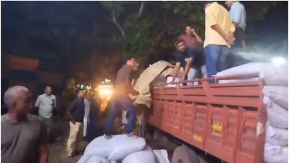 കർണാടകയിൽ നിന്ന് കോട്ടയത്തേക്കുള്ള തവിട് കയറ്റിയ ലോറി; പെരുമ്പാവൂരിൽ തടഞ്ഞ് എക്സൈസ്, കണ്ടെത്തിയത് സ്പിരിറ്റ്