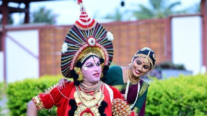 ಪ್ರಿ ವೆಡ್ಡಿಂಗ್ ಶೂಟಲ್ಲಿ ಯಕ್ಷಗಾನ -ಭರತನಾಟ್ಯ ವೈಭವ… ವಿಭಿನ್ನ ಚಿಂತನೆಗೆ ನೆಟ್ಟಿಗರಿಂದ ಭಾರಿ ಮೆಚ್ಚುಗೆ!