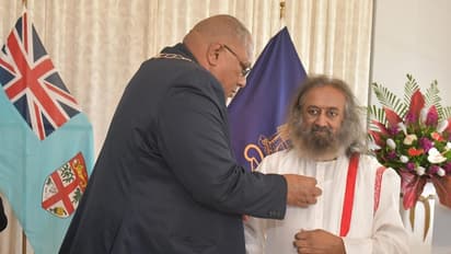 ಶ್ರೀ ರವಿಶಂಕರ್ ಗುರೂಜಿಗೆ ರಿಪಬ್ಲಿಕ್ ಆಫ್ ಫಿಜಿಯಿಂದ ಅತ್ಯುನ್ನತ ಪೌರ ಪ್ರಶಸ್ತಿ!