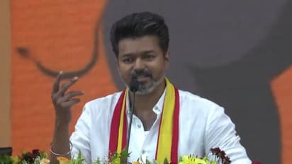 பிளவுவாத அரசியல் சித்தாந்தத்தை எதிர்க்கும் தளபதி விஜய்யின் அரசியல் கொள்கை, கோட்பாடு!