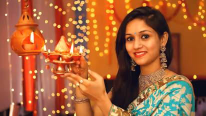 7 countries besides India that celebrate Diwali with great enthusiasm