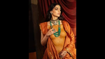 ವಿಶೇಷ ಕಾರಣಕ್ಕಾಗಿ ಕರ್ನಾಟಕದ ಕೆಂಪು ಮಣ್ಣಿನಿಂದ ಮೈ ಮುಚ್ಚಿ ಪೋಸ್ ಕೊಟ್ಟ ಬಾಲಿವುಡ್ ನಟಿ ಸೋನಂ ಕಪೂರ್… 