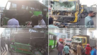 കാക്കനാട് ടോറസ് ലോറിയും ബസും കൂട്ടിയിടിച്ച് അപകടം; ബസിന്റെ ഫിറ്റ്നെസും ഡ്രൈവറുടെ ലൈസൻസും സസ്പെൻഡ് ചെയ്തു