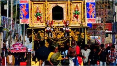 പാലക്കാട് കൽപ്പാത്തി രഥോത്സവത്തിന് പ്രാദേശിക അവധി, സർക്കാർ ഓഫീസുകൾക്കും വിദ്യാഭ്യാസ സ്ഥാപനങ്ങൾക്കും അവധി