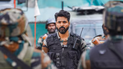 'ഒറ്റയ്ക്ക് വഴി വെട്ടിവന്നവര്': വിജയ്, രജനി, അജിത്ത്, കമല് കോളിവുഡ് ബിഗ് ലീഗിലേക്ക് ഇനി ശിവകാര്ത്തികേയനും !