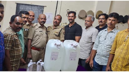 കന്നാസുകളിൽ കടത്തിക്കൊണ്ട് വന്ന 70 ലിറ്റർ സ്പിരിറ്റ് പിടികൂടി; പ്രതികൾക്കായി അന്വേഷണം