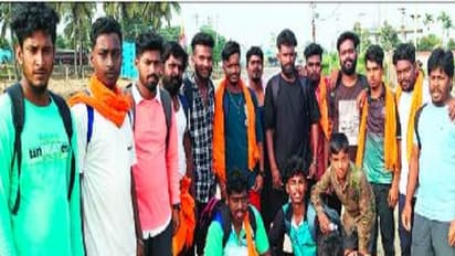 ಚಾಮರಾಜನಗರ: ಮಾದಪ್ಪನ ಬೆಟ್ಟಕ್ಕೆ ಮದುವೆಗೆ ಹೆಣ್ಣು ಸಿಗಲಿ ಎಂದು ಬ್ರಹ್ಮಚಾರಿಗಳ ಪಾದಯಾತ್ರೆ!