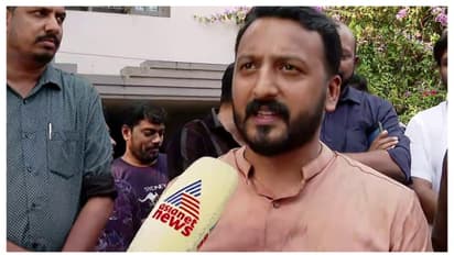 'സൗഹൃദങ്ങളില്‍ പങ്കിടേണ്ടത് പുകയല്ല, സ്നേഹം; പുക പങ്കുവെക്കുന്ന സൗഹൃദങ്ങൾ പ്രോത്സാഹിപ്പിക്കേണ്ടതല്ല'