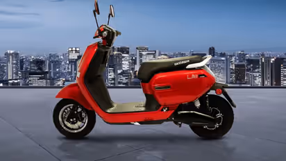 ഈ സ്കൂട്ടറുകൾ ഓടിക്കാൻ ഡ്രൈവിംഗ് ലൈസൻസ് വേണ്ട, വിലയും വളരെ കുറവ്