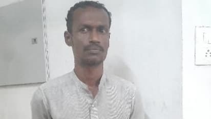 ദമ്പതികളെ കൊല്ലുമെന്ന് ഭീഷണി പിന്നാലെ മകനെ കല്ലെറിഞ്ഞ് പരിക്കേല്പ്പിച്ചു; 3 വര്ഷമായി ഒളിവിൽ, യുവാവ് പിടിയിൽ