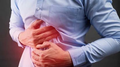 இந்த '5' பழங்கள் சாப்பிட்டால் குளிர்காலத்தில் மலச்சிக்கல் பிரச்சனையே வராது!