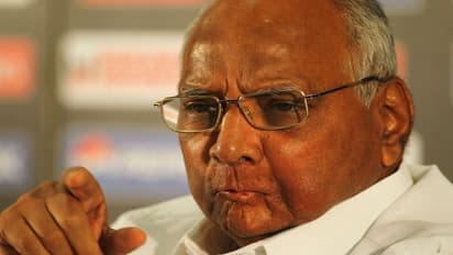 একটা যুগের শেষ হবে? রাজনীতি থেকে অবসর নেওয়ার ইঙ্গিত শরদ পাওয়ারের