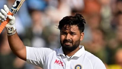 ಅಮ್ಮನ ಕಾಲಿಗೆ ನಮಸ್ಕರಿಸಿ ಆಸ್ಟ್ರೇಲಿಯಾಗೆ ವಿಮಾನವೇರಿದ ರಿಷಭ್ ಪಂತ್‌! ವಿಡಿಯೋ ವೈರಲ್