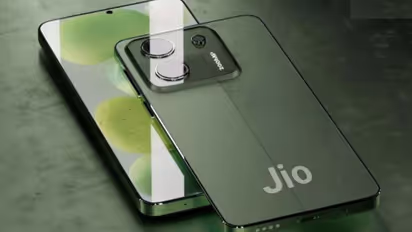 ಅತಿ ಕಡಿಮೆ ಬೆಲೆಯಲ್ಲಿ ಜಿಯೋದಿಂದ 108MP ಕ್ಯಾಮೆರಾ,  6600mAh ಬ್ಯಾಟರಿಯ 5G ಸ್ಮಾರ್ಟ್‌ಫೋನ್