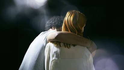 പ്രതിശ്രുതവരൻ്റെ ഞെട്ടിക്കുന്ന ചരിത്രമറിഞ്ഞത് വിവാഹത്തിന് 14 ദിവസം മുമ്പ്, നേരെയോടിയത് പൊലീസിനടുത്തേക്ക്