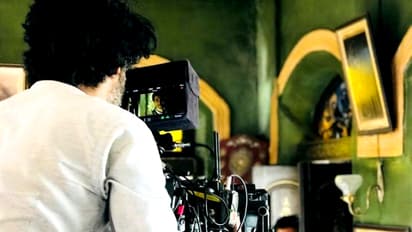 ബജറ്റ് 1265 കോടി, കളക്ഷന്‍ 4 ഇരട്ടി! ആ ബമ്പര്‍ ഹിറ്റ് ചിത്രത്തിന്‍റെ റീമേക്ക് റൈറ്റ് സ്വന്തമാക്കി സൂപ്പര്‍താരം