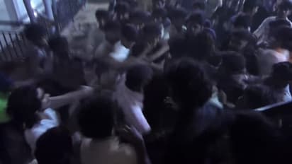 മുക്കം ഉപജില്ലാ സ്കൂൾ കലോത്സവത്തിൽ കൂട്ടത്തല്ല്: രണ്ട് സ്കൂളുകളിലെ അധ്യാപകരും വിദ്യാർത്ഥികളും തമ്മിലടിച്ചു