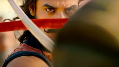 'അജയന്' ഇനി പാന് ഇന്ത്യന്; അഞ്ച് ഭാഷകളില് 'എആര്എം' ഒടിടിയില്; സ്ട്രീമിംഗ് ആരംഭിച്ചു