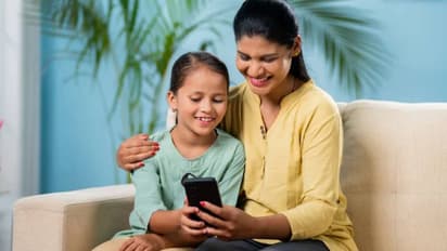 உங்கள் குழந்தைகளின் ஸ்மார்ட்போனில் இந்த ஆப்ஸ் இருக்கா? உடனே Delete பண்ணுங்க!