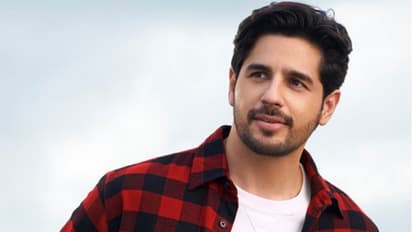 വമ്പൻ പ്രഖ്യാപനം, സിദ്ധാര്‍ഥ് മല്‍ഹോത്ര ചിത്രത്തിന് പേരിട്ടു