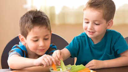 കുട്ടികളുടെ വളർച്ചയ്ക്ക് വേണ്ട പ്രധാനപ്പെട്ട അഞ്ച് പോഷകങ്ങൾ