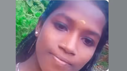 വീട്ടുകാർ ആശുപത്രിയിൽ, സ്കൂളിൽ നിന്ന് വന്ന കുട്ടി കഴിച്ചത് എലിയെ പിടിക്കാൻ വച്ച തേങ്ങാപ്പൂൾ, ദാരുണാന്ത്യം