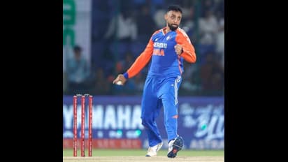 South Africa triumphs over India in second T20I